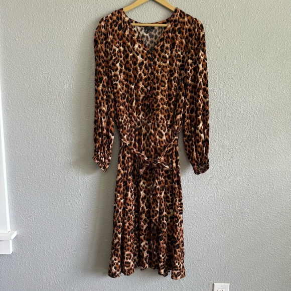 Talbots Button Front Animal Print Size 16 EUC - Picture 1 of 6